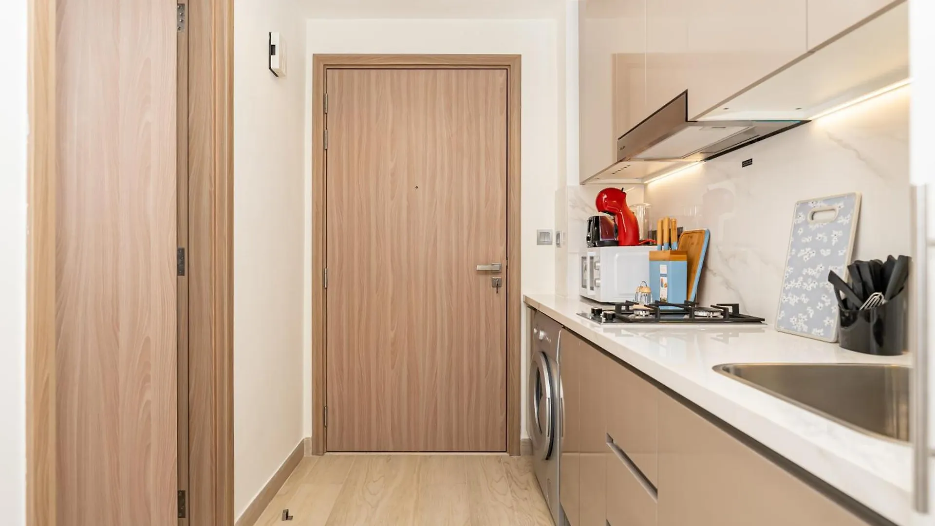 Apartament Easemytrip - Azizi Riviera 17 Tower Dubaj